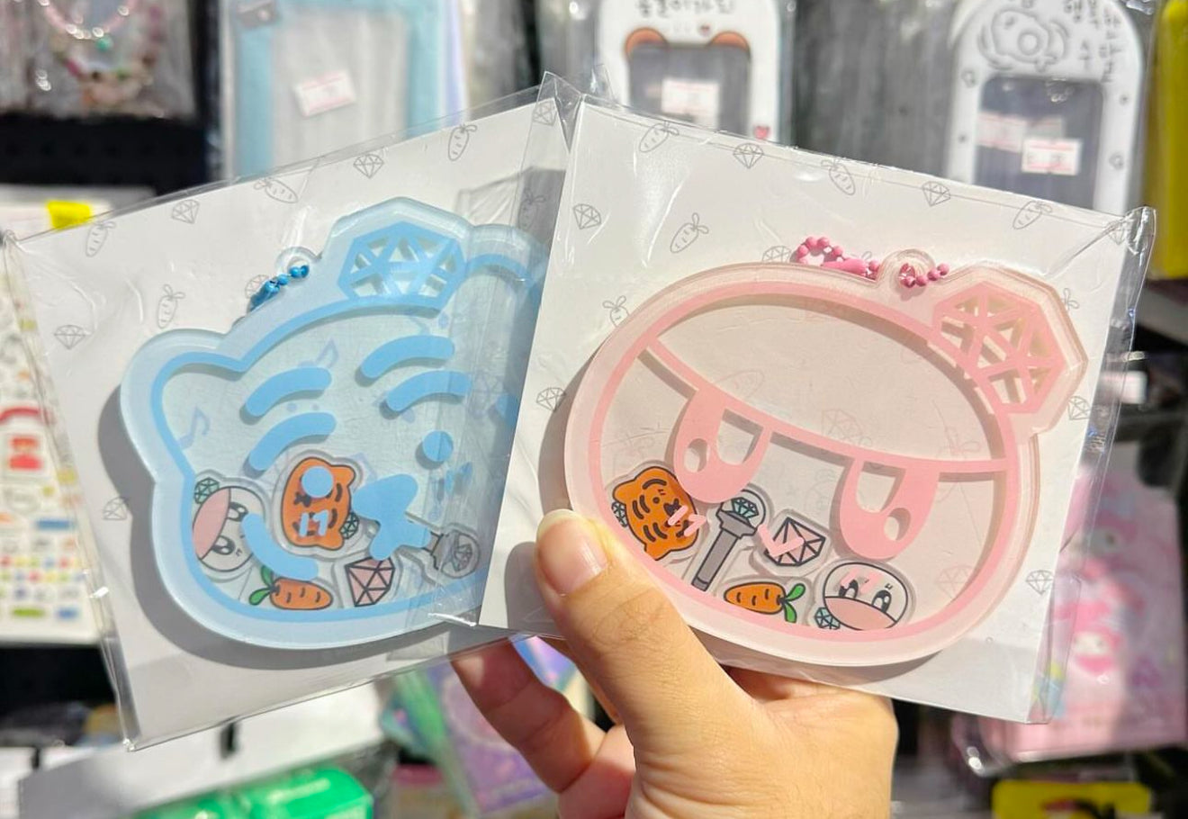 SVT bongbongee x Tiger Shaker keyring